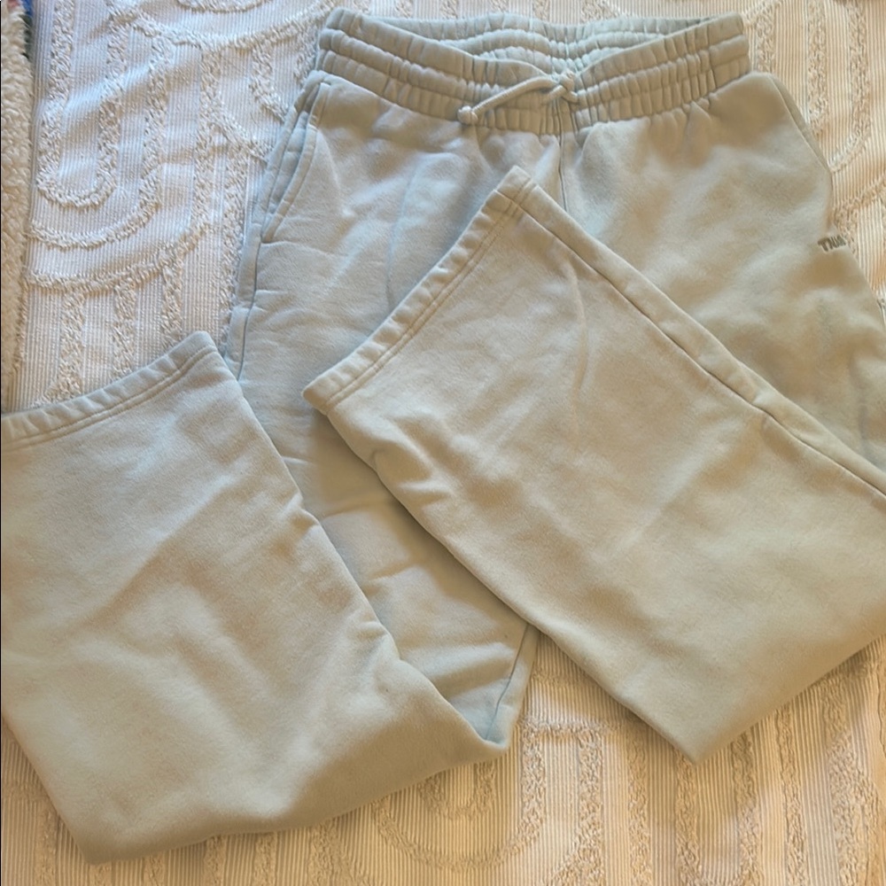 Aritzia TNA sweatfleece boyfriend fit light green
